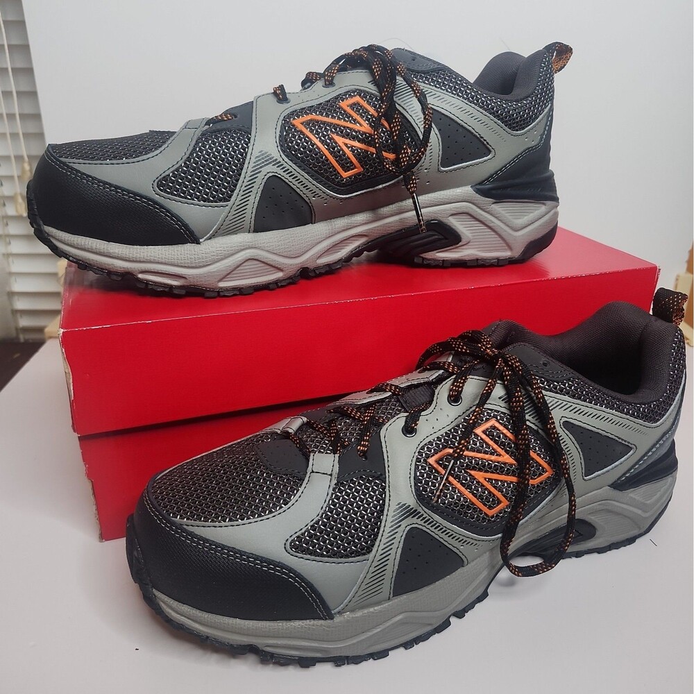 New Balance Mens Sneaker Size 11 1/2 4E XWide Trail Running MT481LC3 Men’s NIB